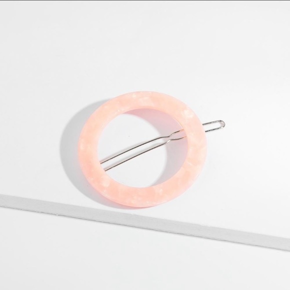 Accessories - 🥳Host Pick🥳 Circle Pink Acrylic Resin Hair Clip